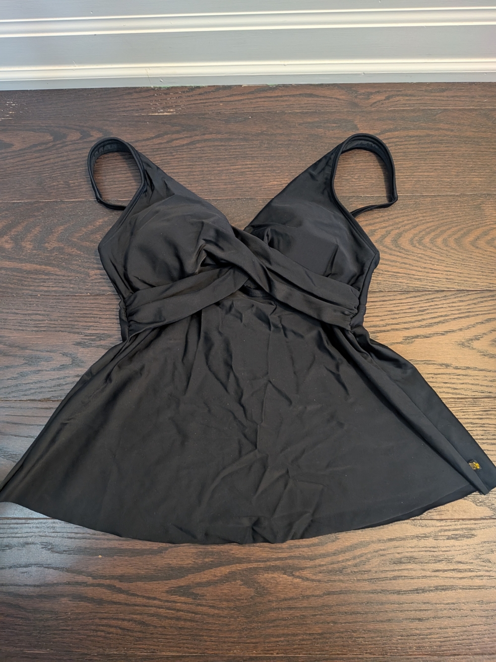 La Vie En Rose Black Tankini Top